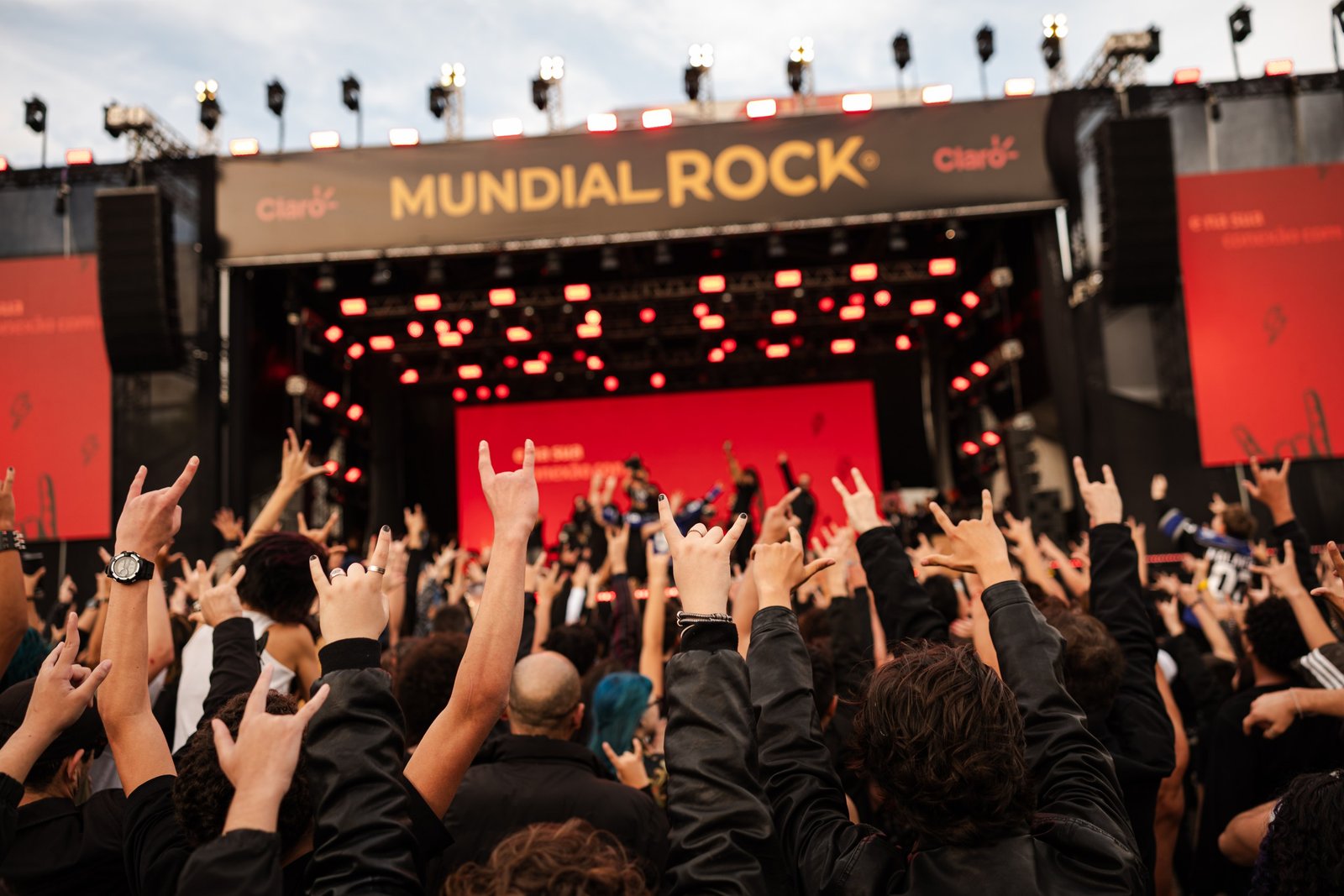 Mundial Rock celebra 8 anos com edição de três dias e reúne 17 mil pessoas em São José